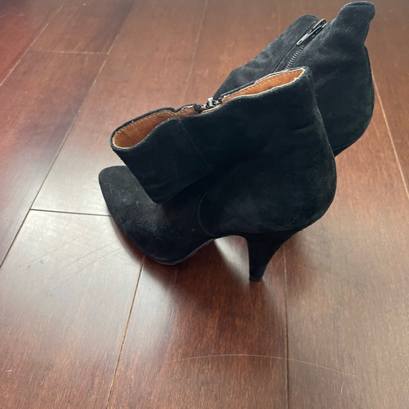 Aldo Bootie Boots - Picture 5 of 5